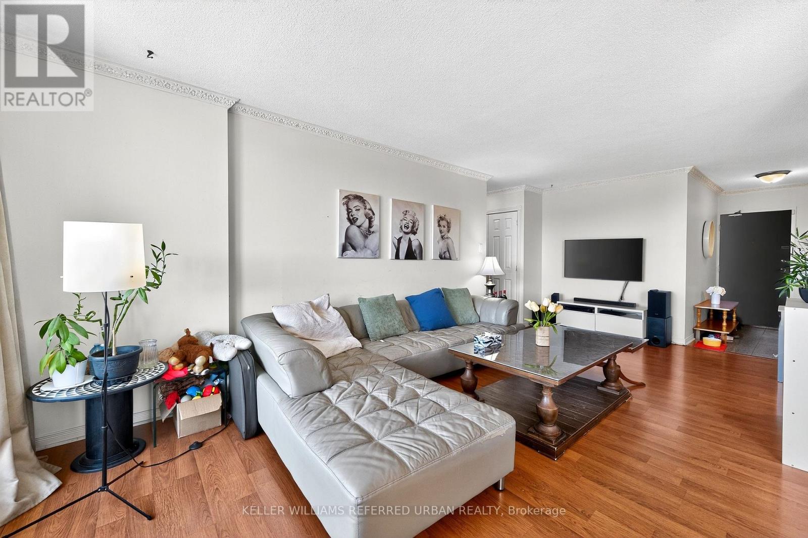 401 - 1881 Jane Street, Toronto, Ontario  M9N 3S7 - Photo 8 - W12689920
