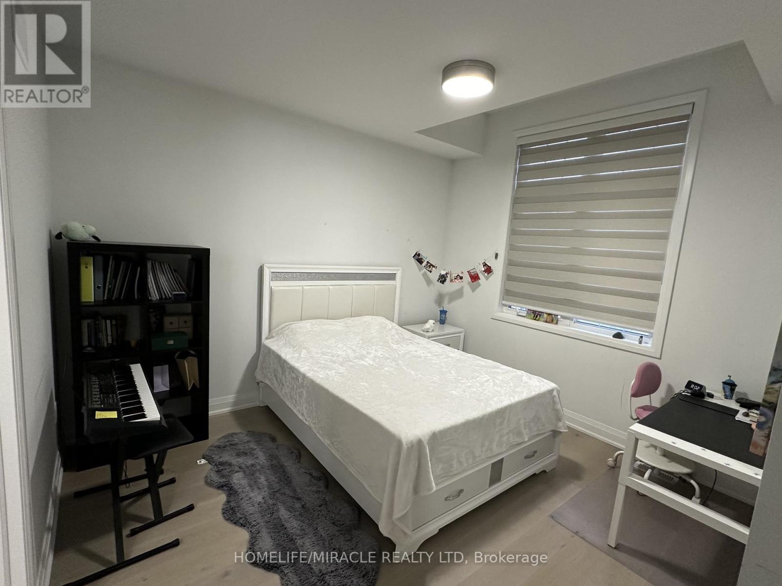 1416 Lynx Gardens, Oakville, Ontario  L6H 3W8 - Photo 13 - W12689924