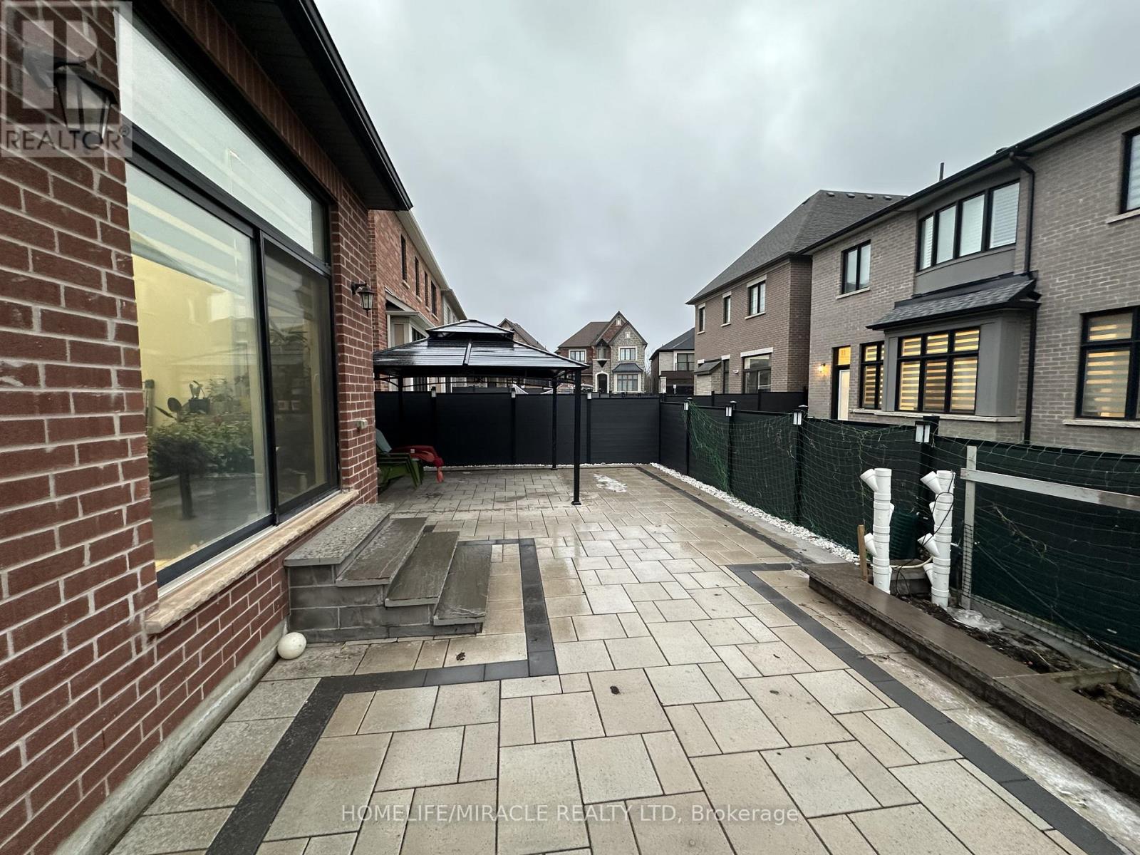 1416 Lynx Gardens, Oakville, Ontario  L6H 3W8 - Photo 17 - W12689924