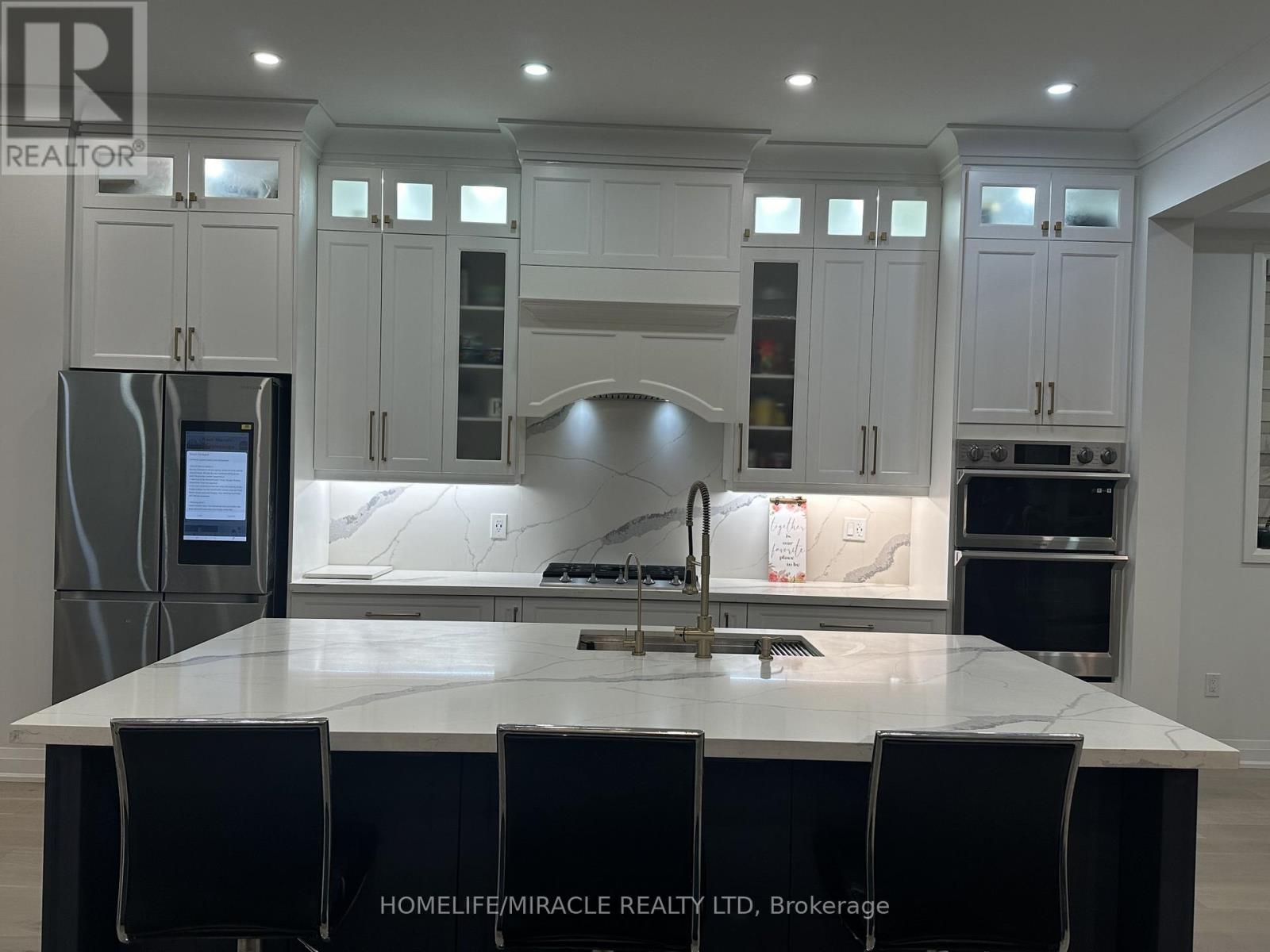 1416 Lynx Gardens, Oakville, Ontario  L6H 3W8 - Photo 5 - W12689924