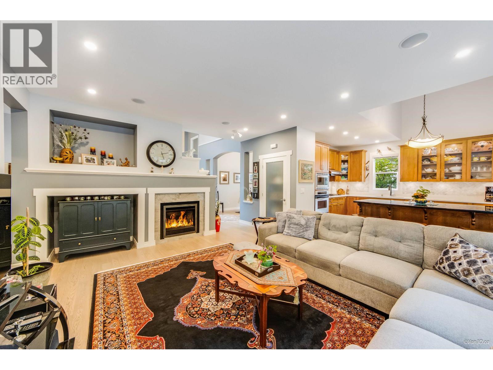 1701 Arbutus Place, Coquitlam, British Columbia  V3E 3K2 - Photo 12 - R3078818