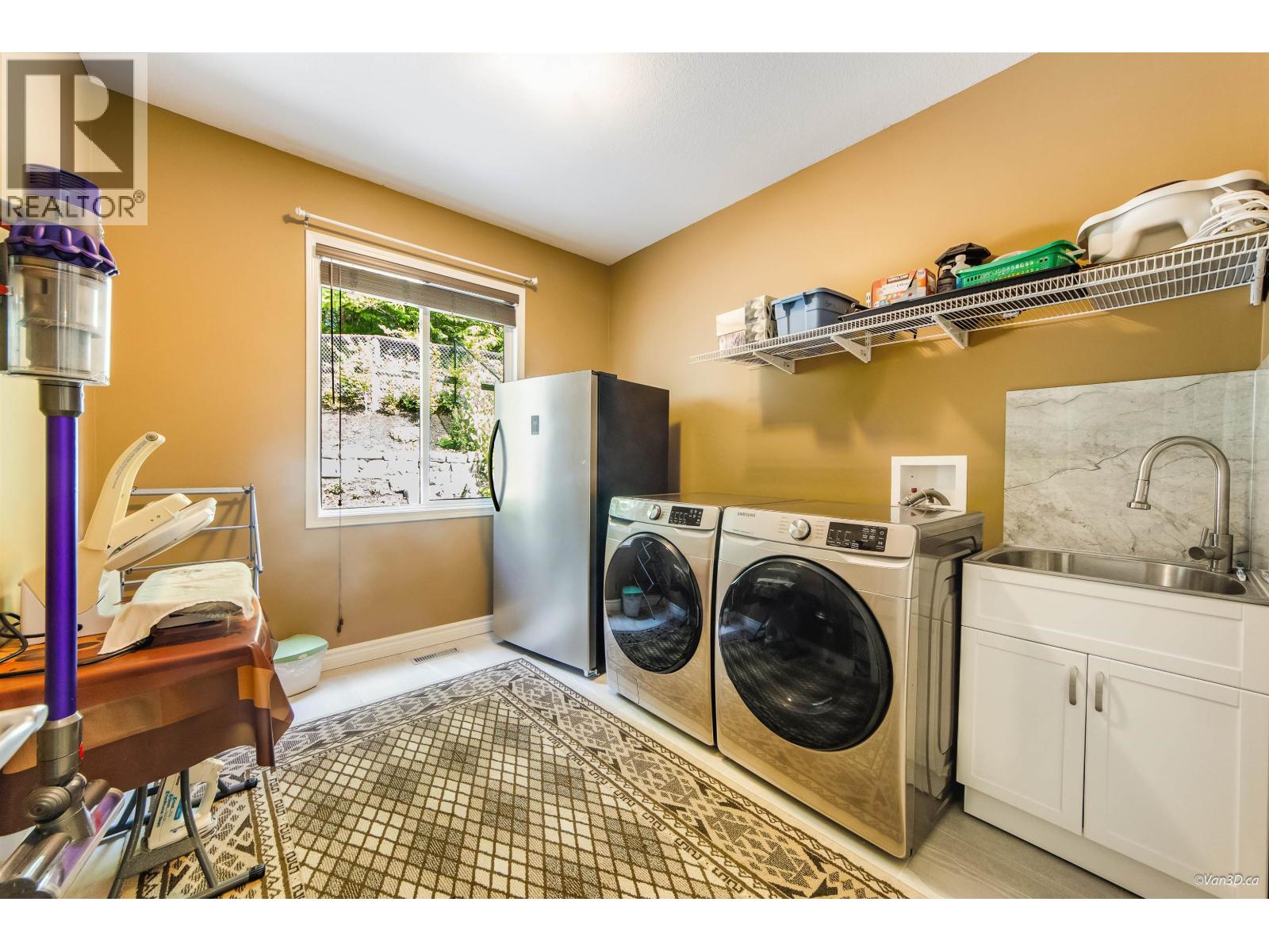 1701 Arbutus Place, Coquitlam, British Columbia  V3E 3K2 - Photo 21 - R3078818