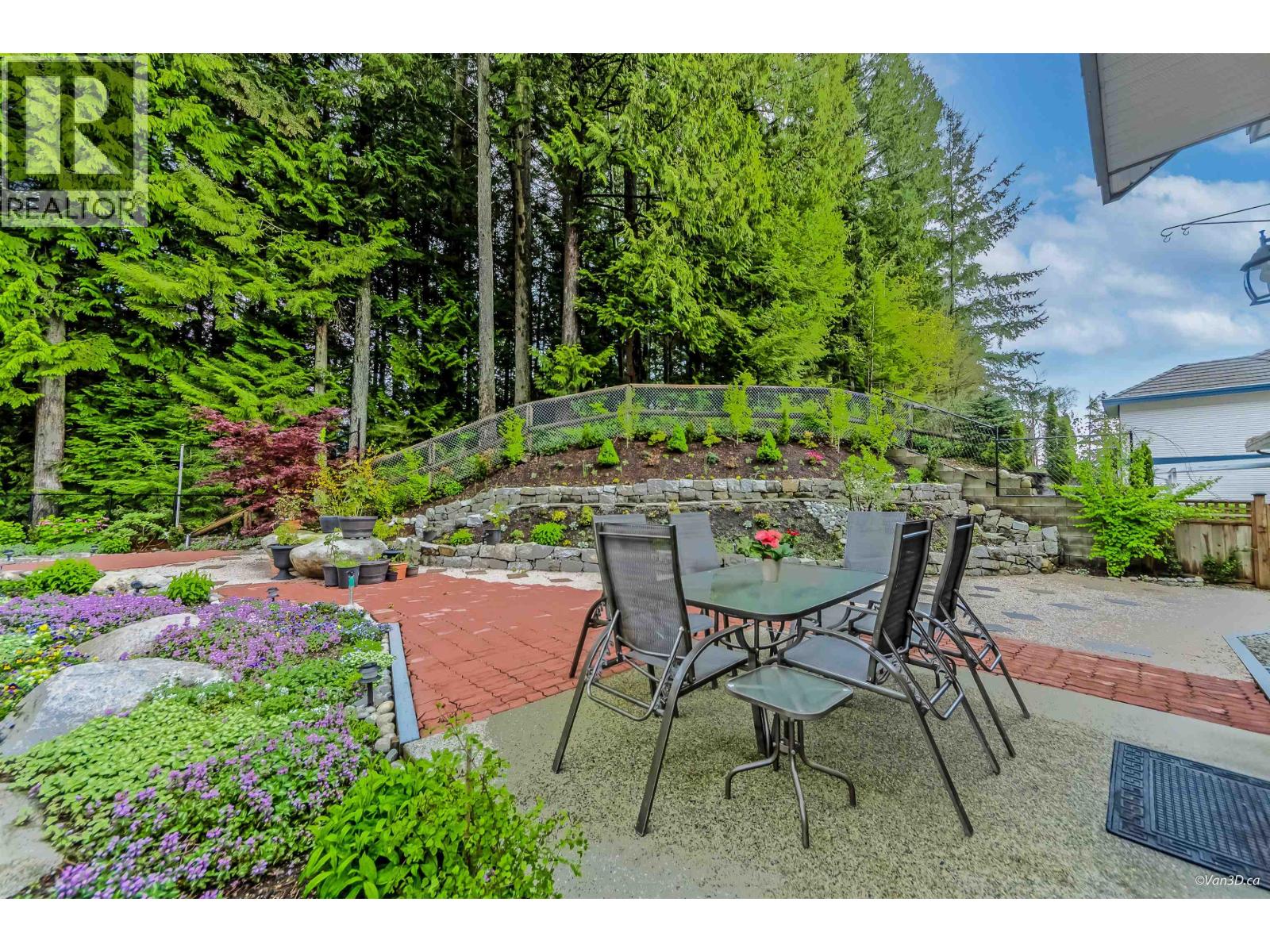 1701 Arbutus Place, Coquitlam, British Columbia  V3E 3K2 - Photo 27 - R3078818