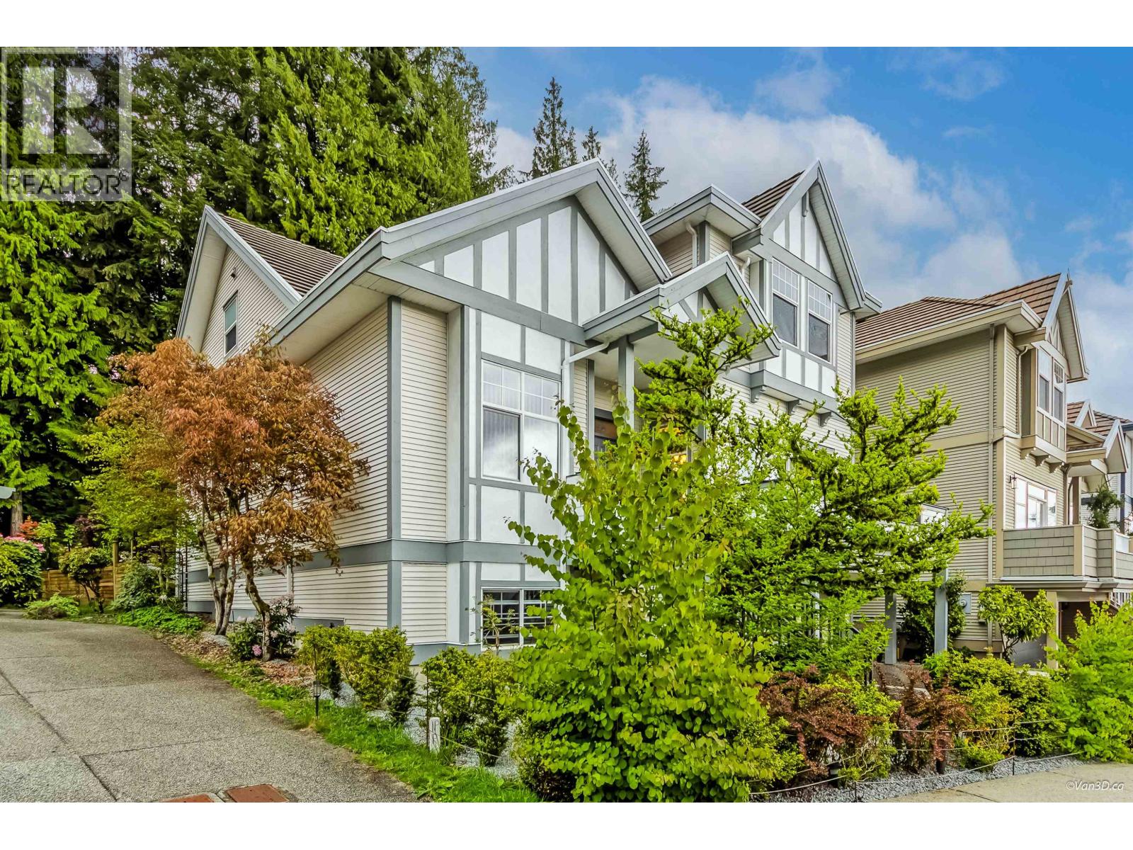 1701 Arbutus Place, Coquitlam, British Columbia  V3E 3K2 - Photo 31 - R3078818