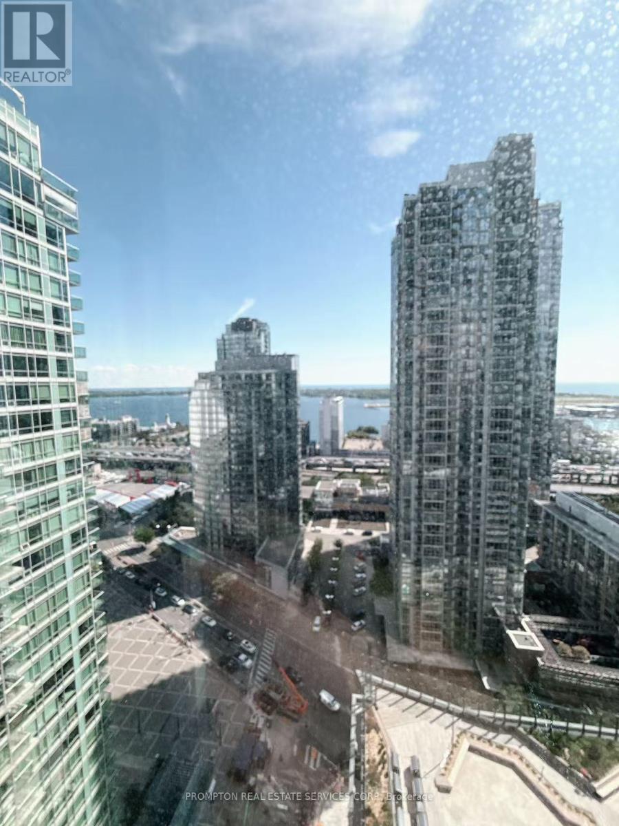 2605 - 1 Concord Cityplace Way, Toronto, Ontario  M5V 0X3 - Photo 24 - C12689960