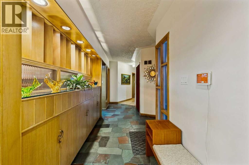 2307 Sunset Avenue Sw, Calgary, Alberta  T3C 2M9 - Photo 20 - A2277658