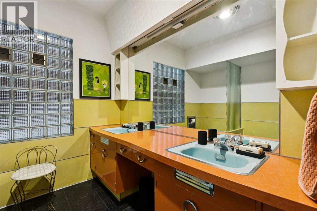 2307 Sunset Avenue Sw, Calgary, Alberta  T3C 2M9 - Photo 29 - A2277658