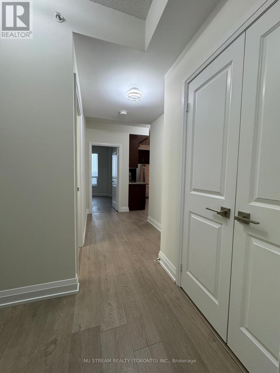 2525 - 7161 Yonge Street, Markham, Ontario  L3T 0C8 - Photo 2 - N12689954