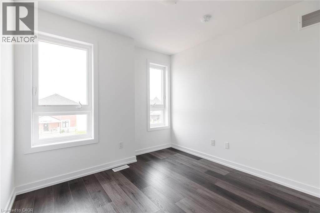 70 Kenesky Drive Unit# 7, Waterdown, Ontario  L8B 2A9 - Photo 28 - 40798070