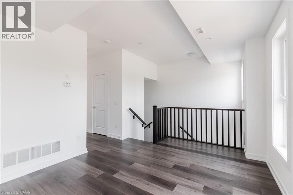 70 Kenesky Drive Unit# 7, Waterdown, Ontario  L8B 2A9 - Photo 6 - 40798070