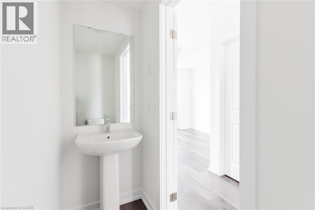 70 Kenesky Drive Unit# 7, Waterdown, Ontario  L8B 2A9 - Photo 8 - 40798070