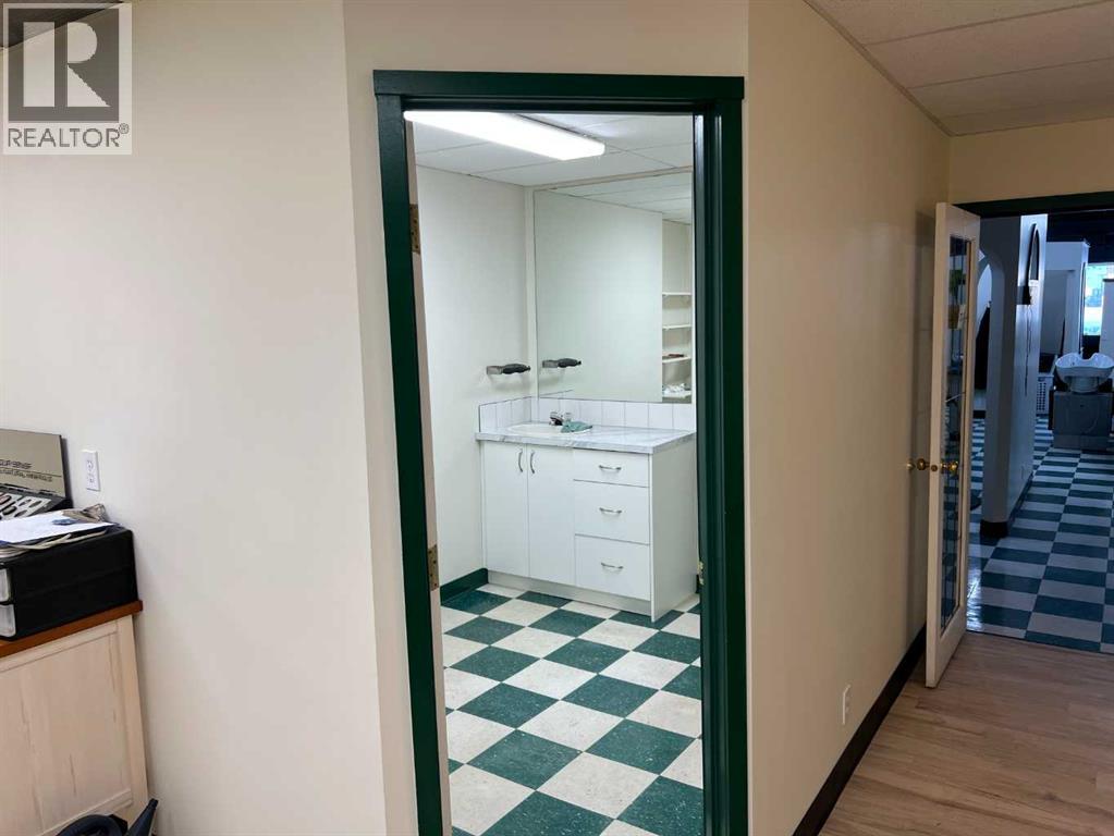 Part Of Bay A, 4707 51 Avenue, Camrose, Alberta  T4V 0V3 - Photo 6 - A2278301