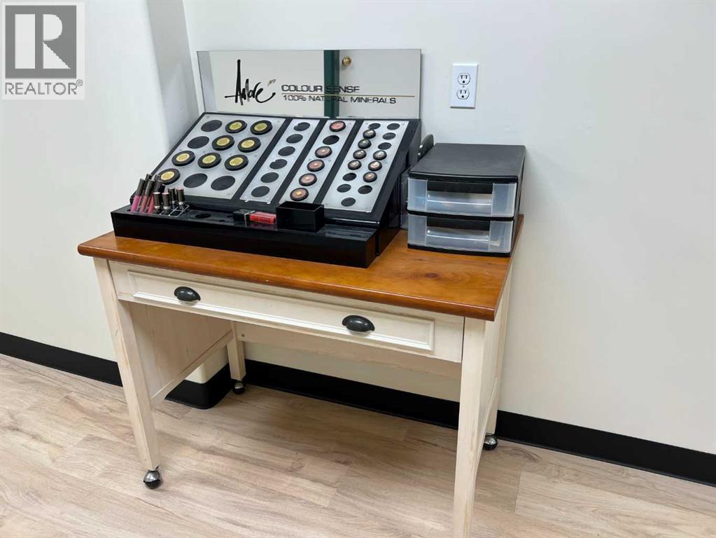 Part Of Bay A, 4707 51 Avenue, Camrose, Alberta  T4V 0V3 - Photo 8 - A2278301