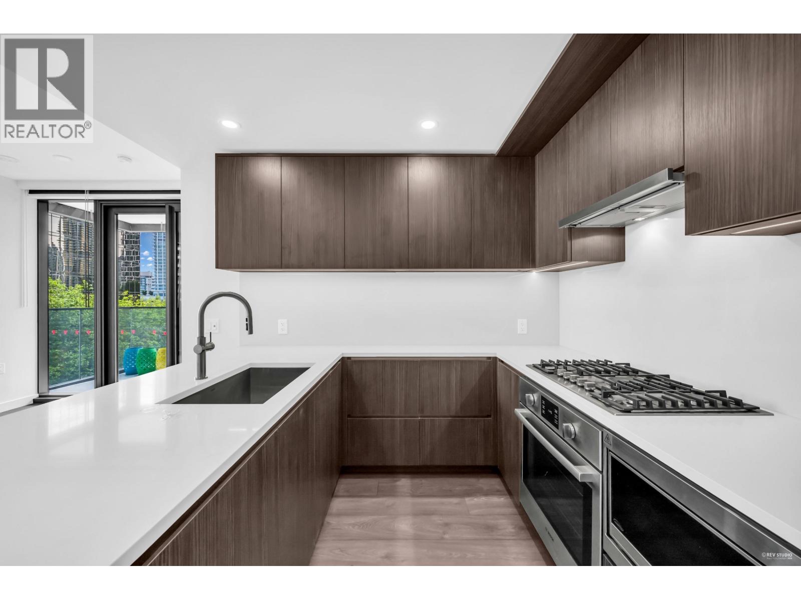 309 5987 Wilson Avenue, Burnaby, British Columbia  V5H 0L7 - Photo 4 - R3078158