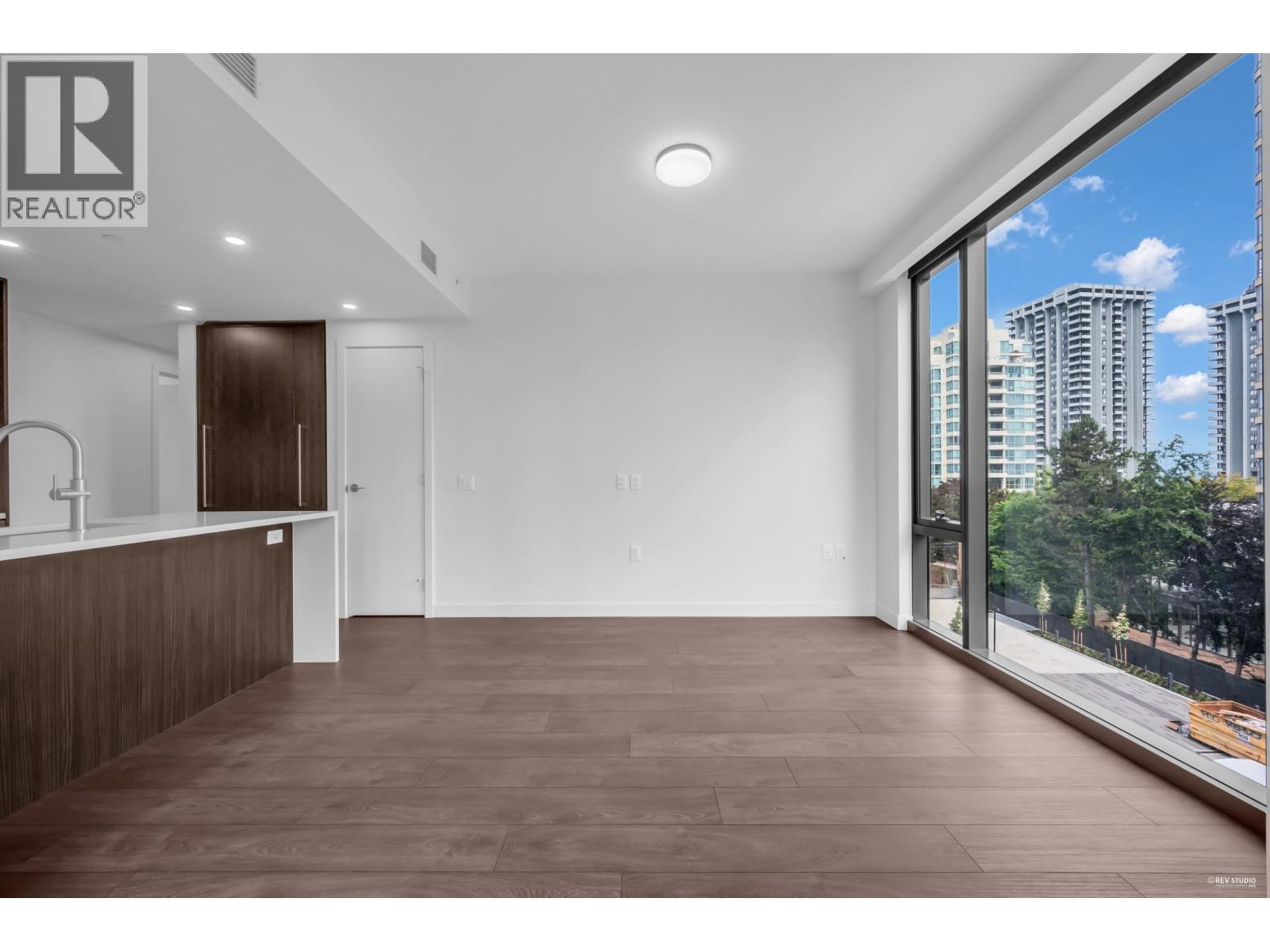 309 5987 Wilson Avenue, Burnaby, British Columbia  V5H 0L7 - Photo 9 - R3078158