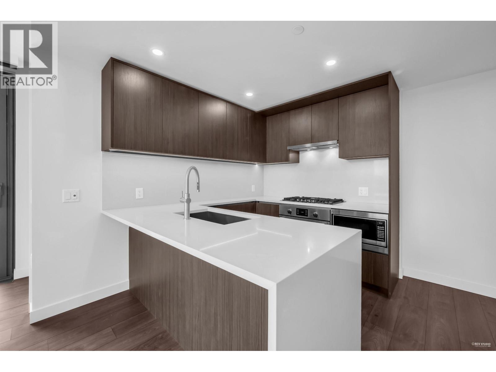 309 5987 Wilson Avenue, Burnaby, British Columbia  V5H 0L7 - Photo 2 - R3078158