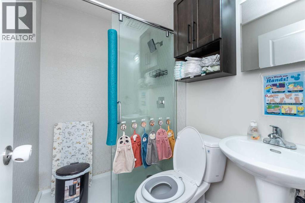 80 Legacy Reach Manor Se, Calgary, Alberta  T2X 2C5 - Photo 37 - A2259076