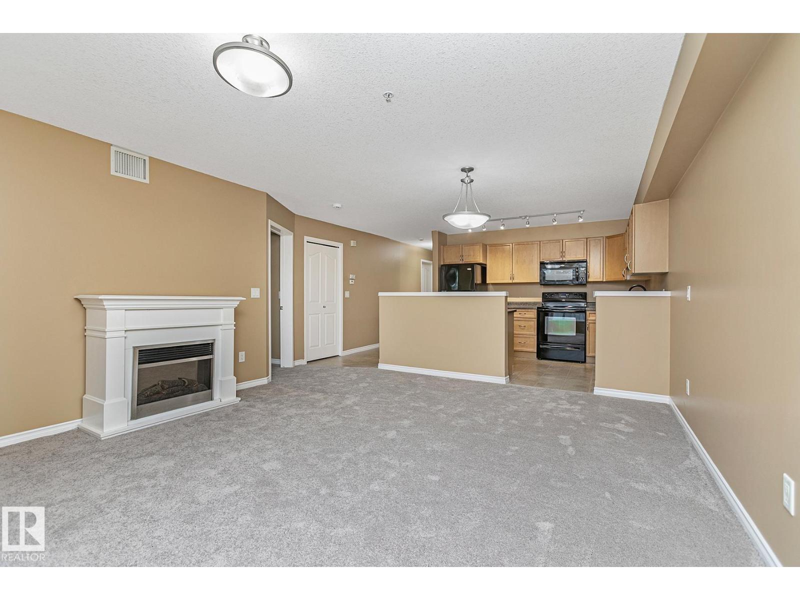 #110 1589 Glastonbury Bv Nw, Edmonton, Alberta  T5T 2V1 - Photo 10 - E4466604