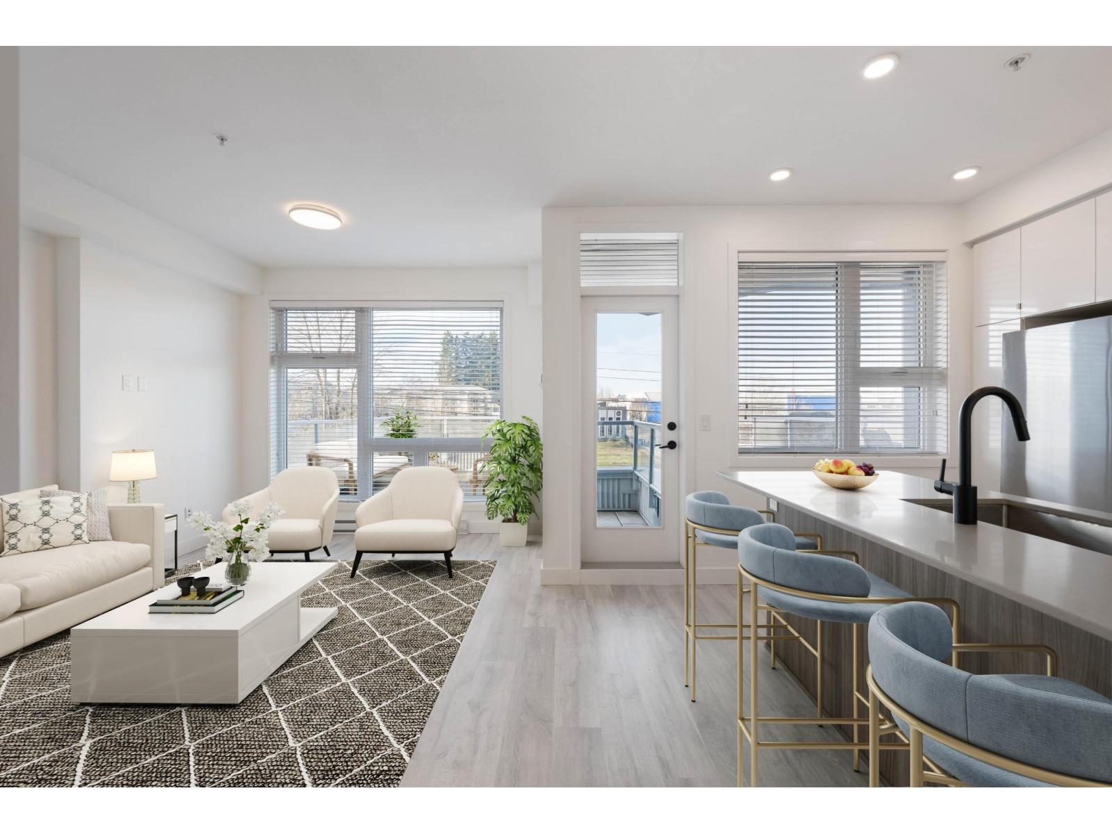 307 32828 Landeau Place, Abbotsford, British Columbia  V2S 0M4 - Photo 3 - R3076390