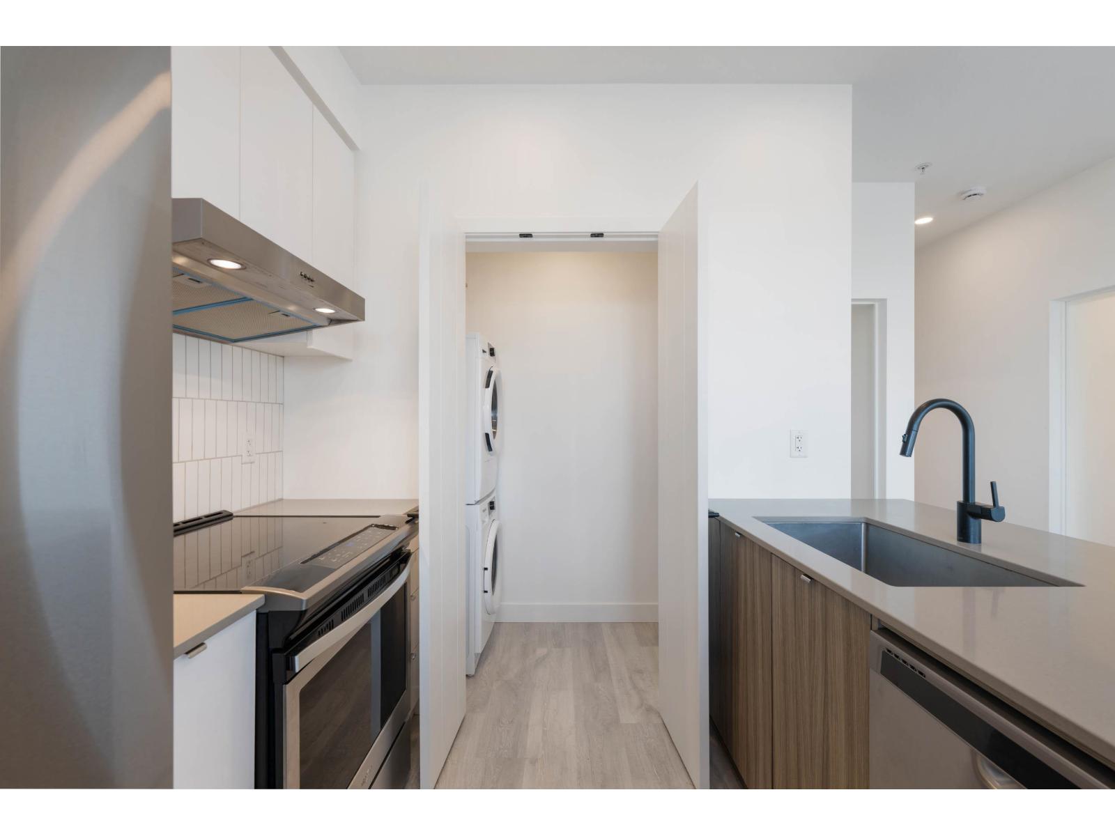 307 32828 Landeau Place, Abbotsford, British Columbia  V2S 0M4 - Photo 14 - R3076390