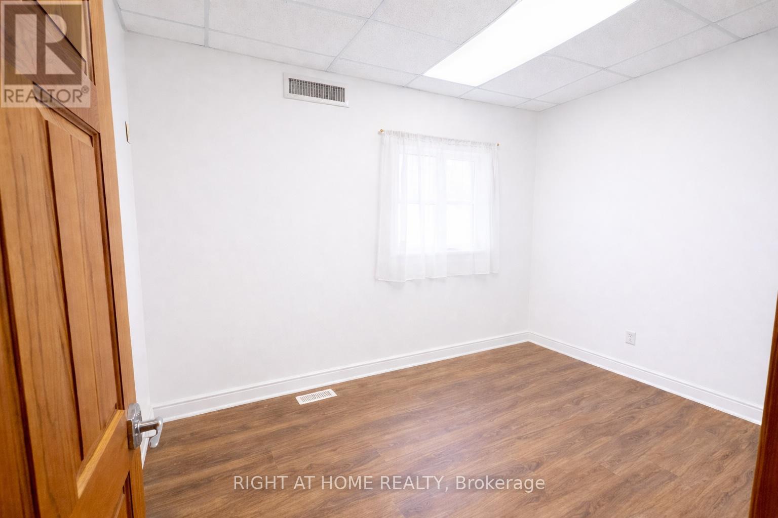 A - 640 Concession Street E, Hamilton, Ontario  L8V 1B5 - Photo 5 - X12689976