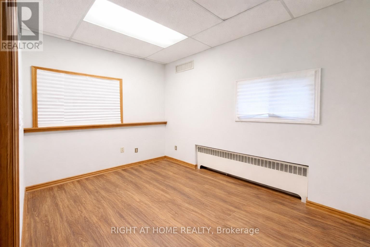 A - 640 Concession Street E, Hamilton, Ontario  L8V 1B5 - Photo 6 - X12689976