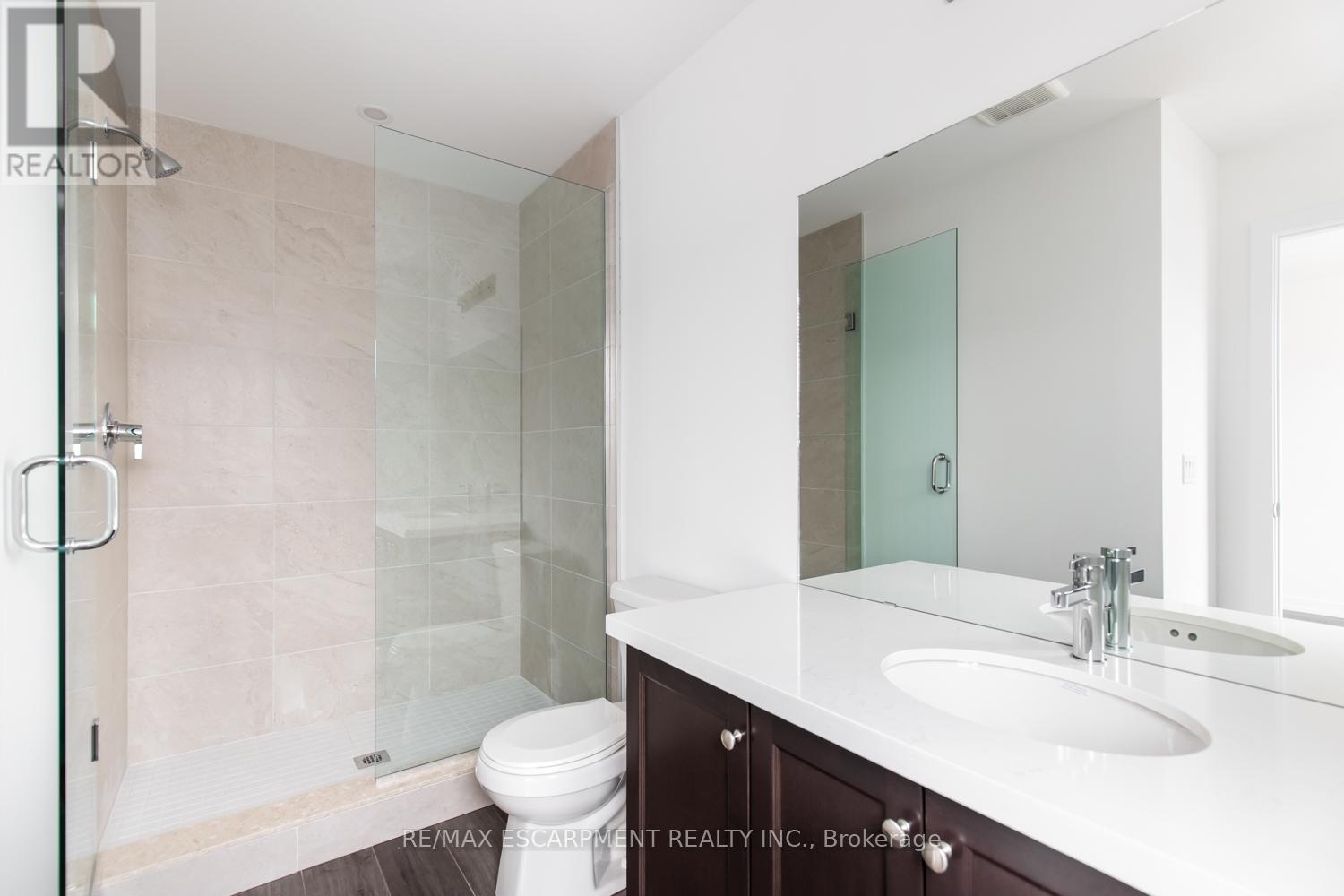 7 - 70 Kenesky Drive, Hamilton, Ontario  L8B 2A9 - Photo 26 - X12689990