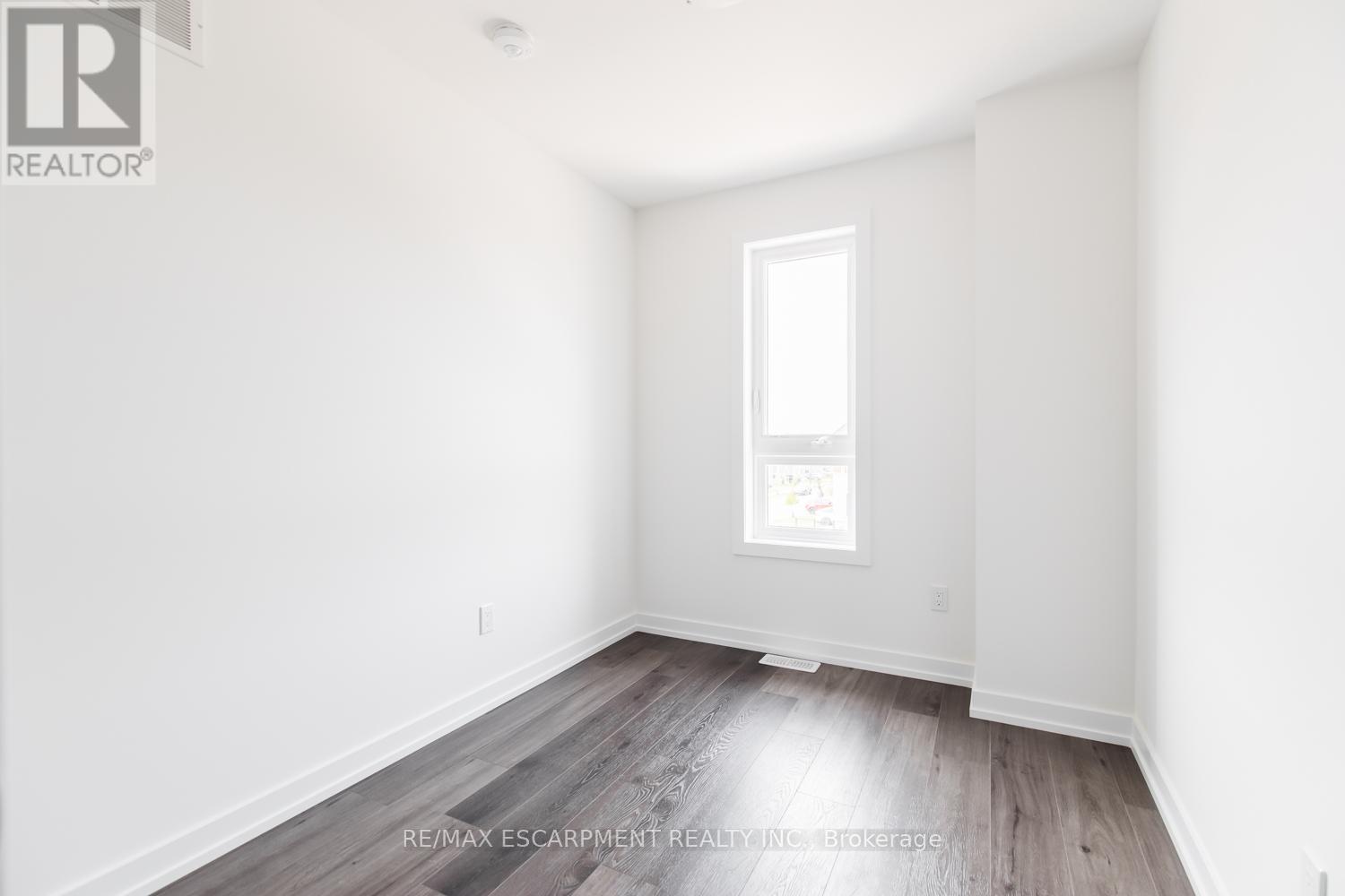 7 - 70 Kenesky Drive, Hamilton, Ontario  L8B 2A9 - Photo 31 - X12689990