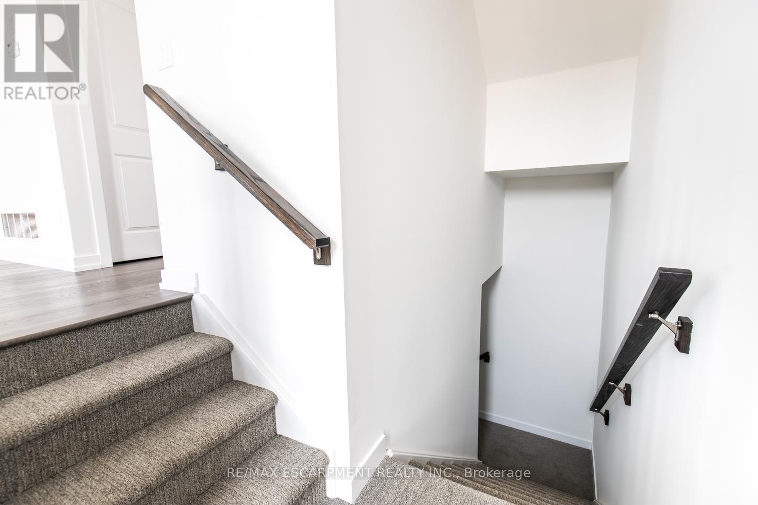 7 - 70 Kenesky Drive, Hamilton, Ontario  L8B 2A9 - Photo 34 - X12689990