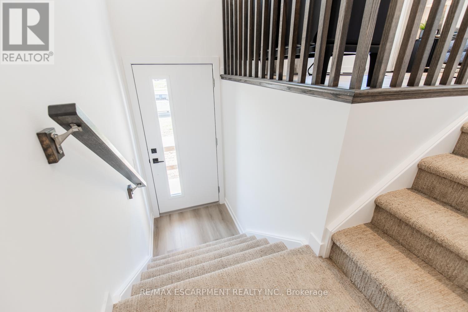 13 - 70 Kenesky Drive, Hamilton, Ontario  L8B 2A9 - Photo 2 - X12689996