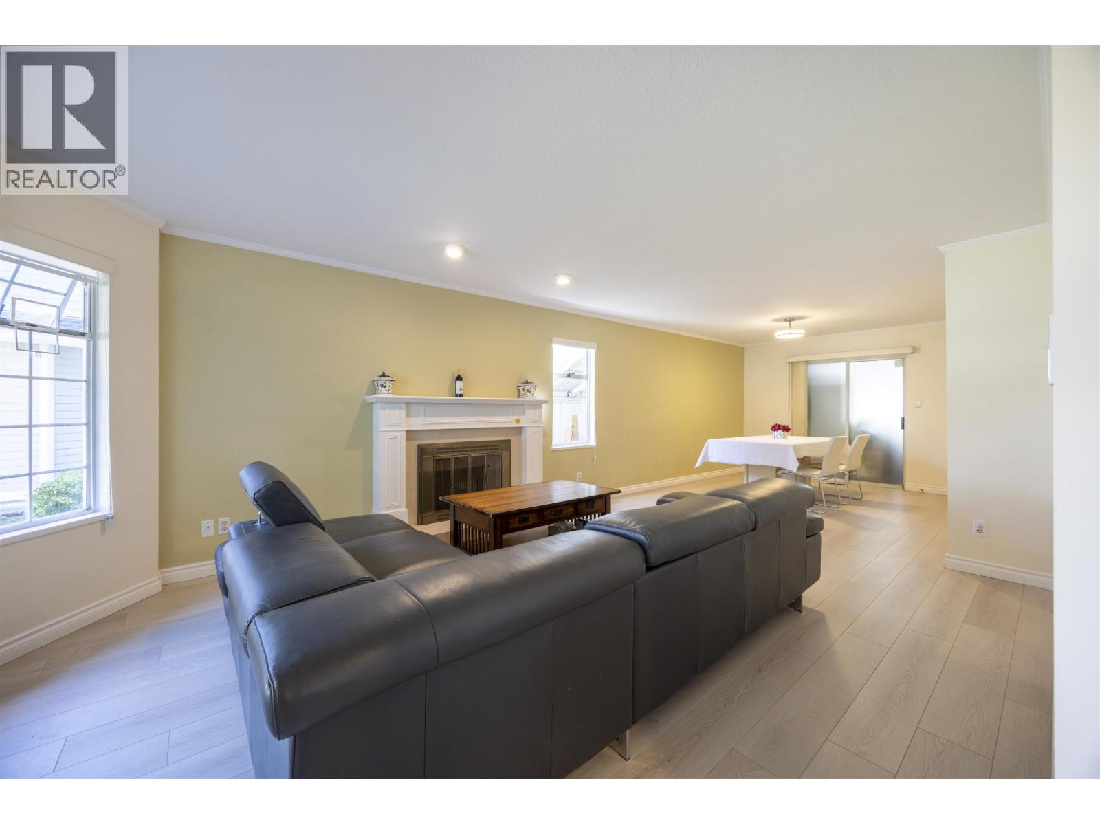 9506 Thomas Drive, Richmond, British Columbia  V7E 5Y3 - Photo 4 - R3078792