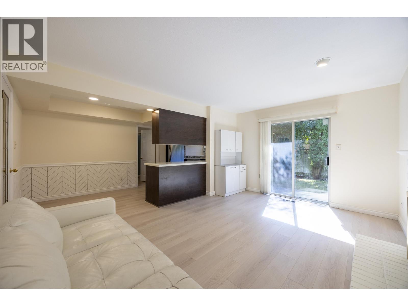 9506 Thomas Drive, Richmond, British Columbia  V7E 5Y3 - Photo 10 - R3078792