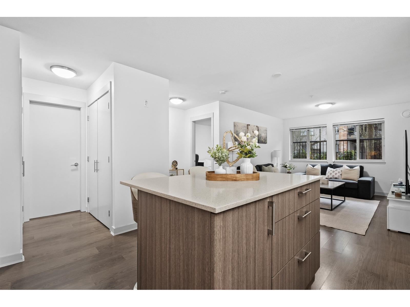 215 8733 160 Street, Surrey, British Columbia  V4N 6P9 - Photo 5 - R3075535