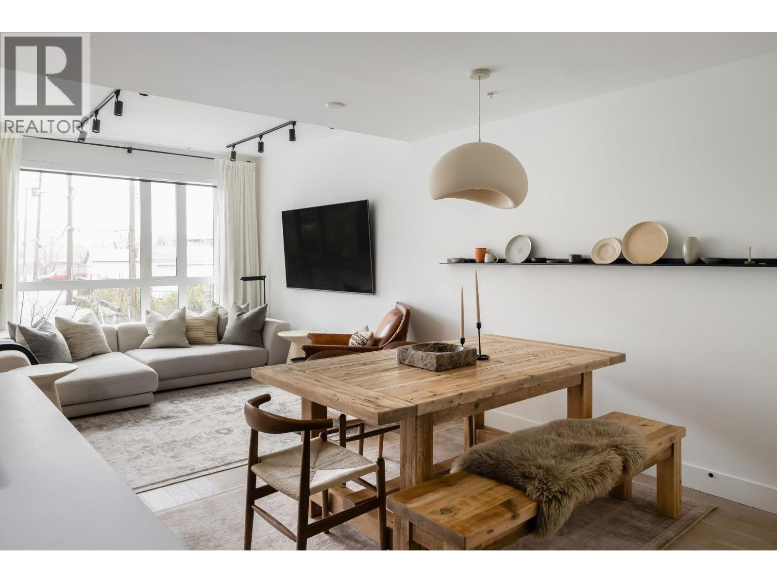 3914 Dumfries Street, Vancouver, British Columbia  V5N 0J1 - Photo 3 - R3078768