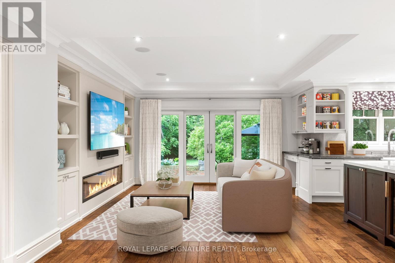 26 Buckingham Avenue, Toronto, Ontario  M4N 1R2 - Photo 3 - C12690008