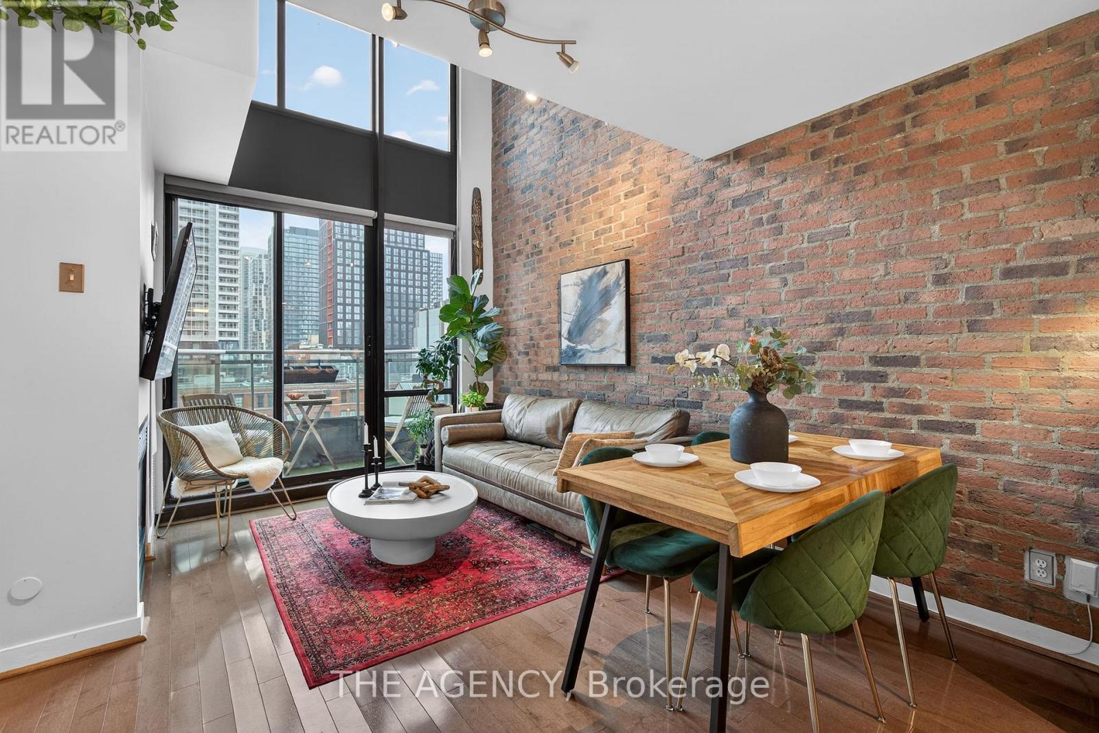 904 - 77 LOMBARD STREET, Toronto, Ontario