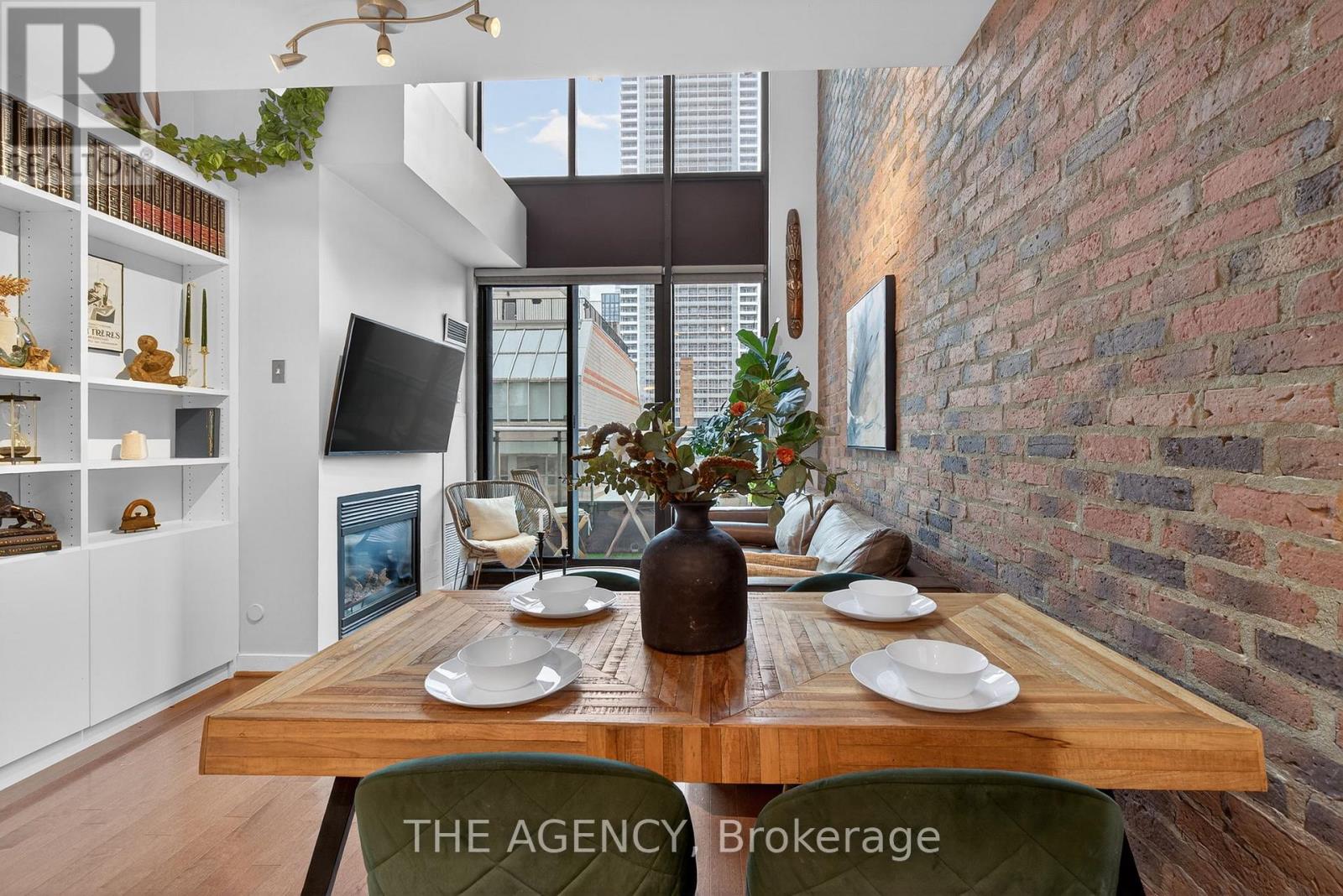 904 - 77 Lombard Street, Toronto, Ontario  M5C 3E1 - Photo 14 - C12690046