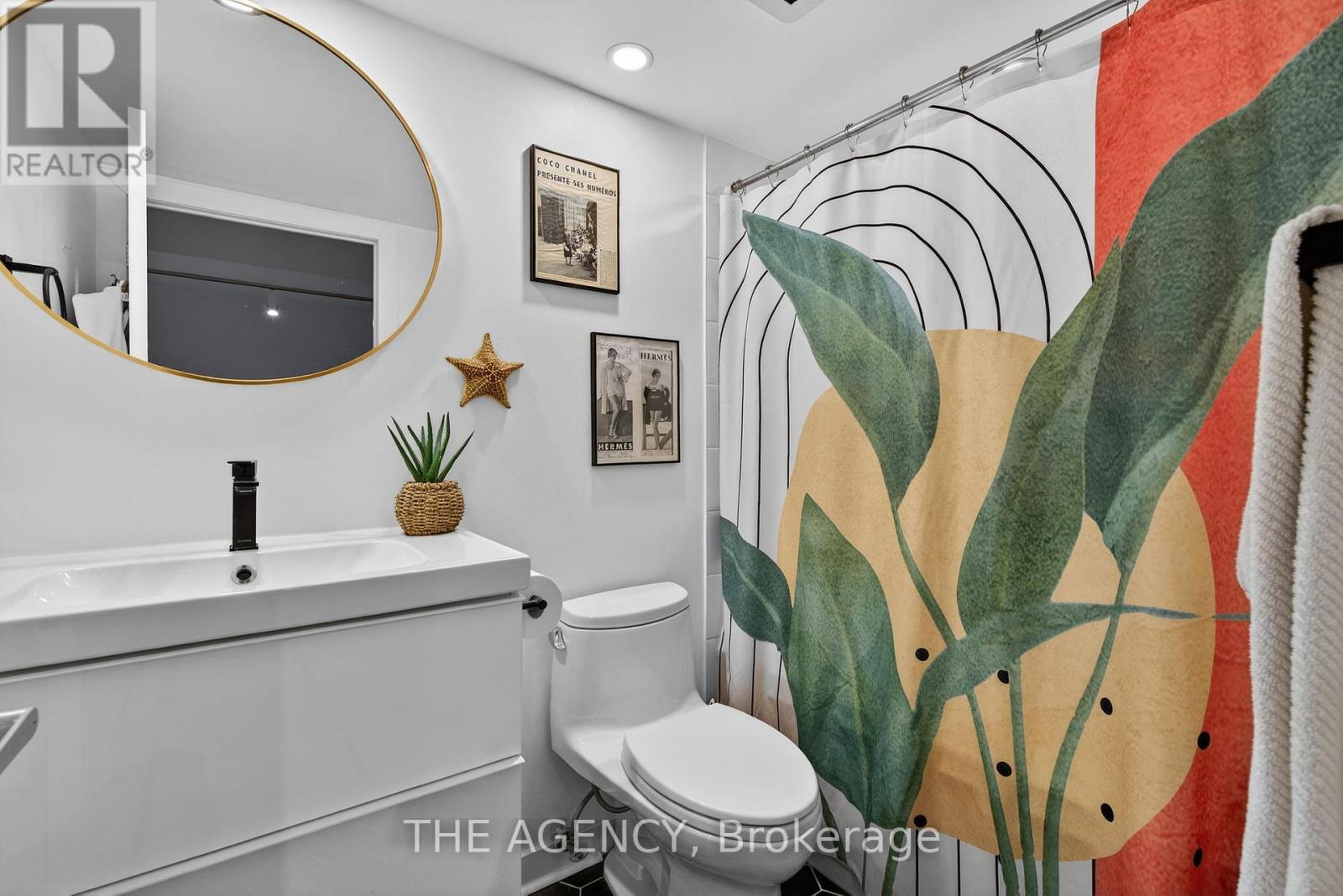 904 - 77 Lombard Street, Toronto, Ontario  M5C 3E1 - Photo 16 - C12690046