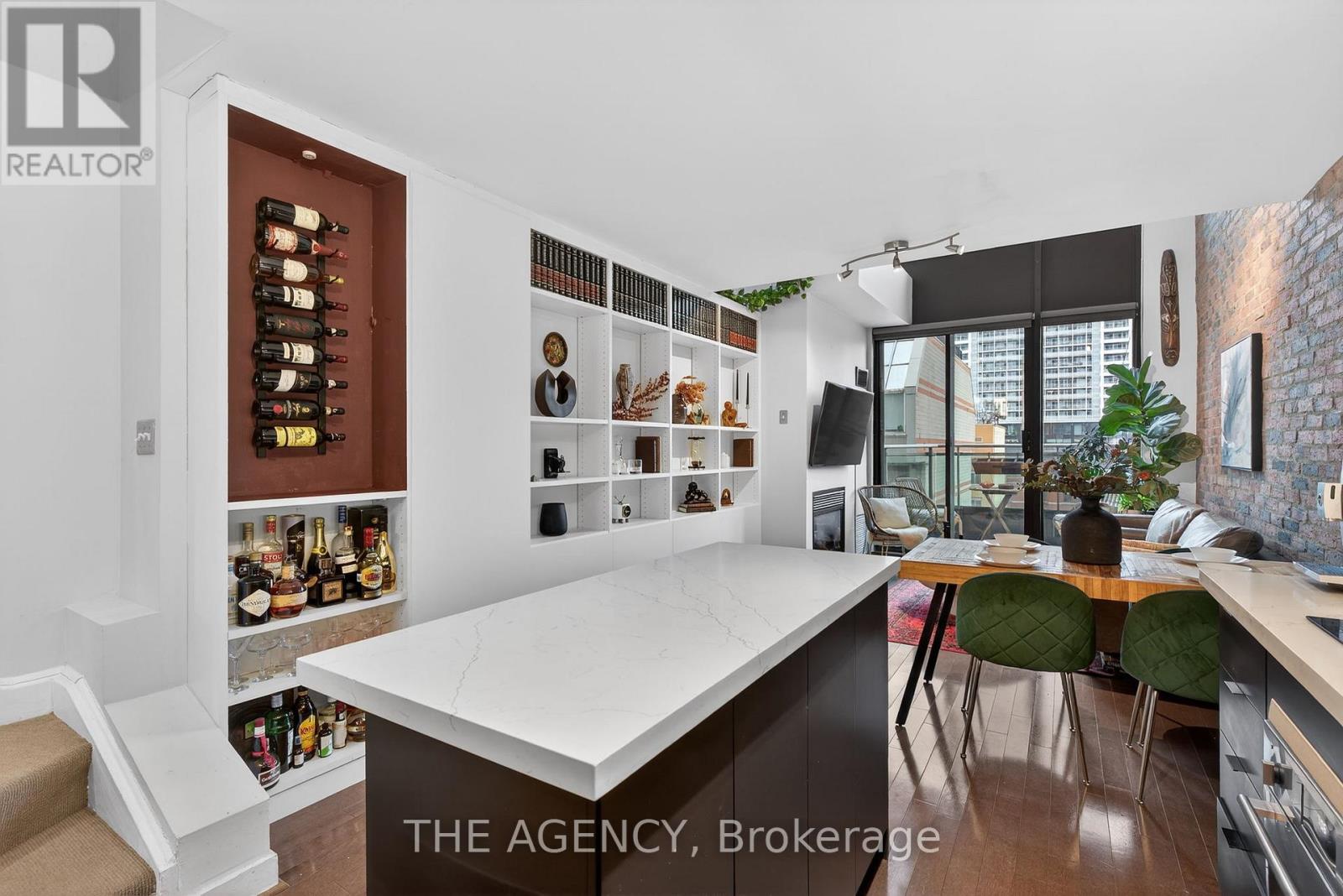 904 - 77 Lombard Street, Toronto, Ontario  M5C 3E1 - Photo 6 - C12690046