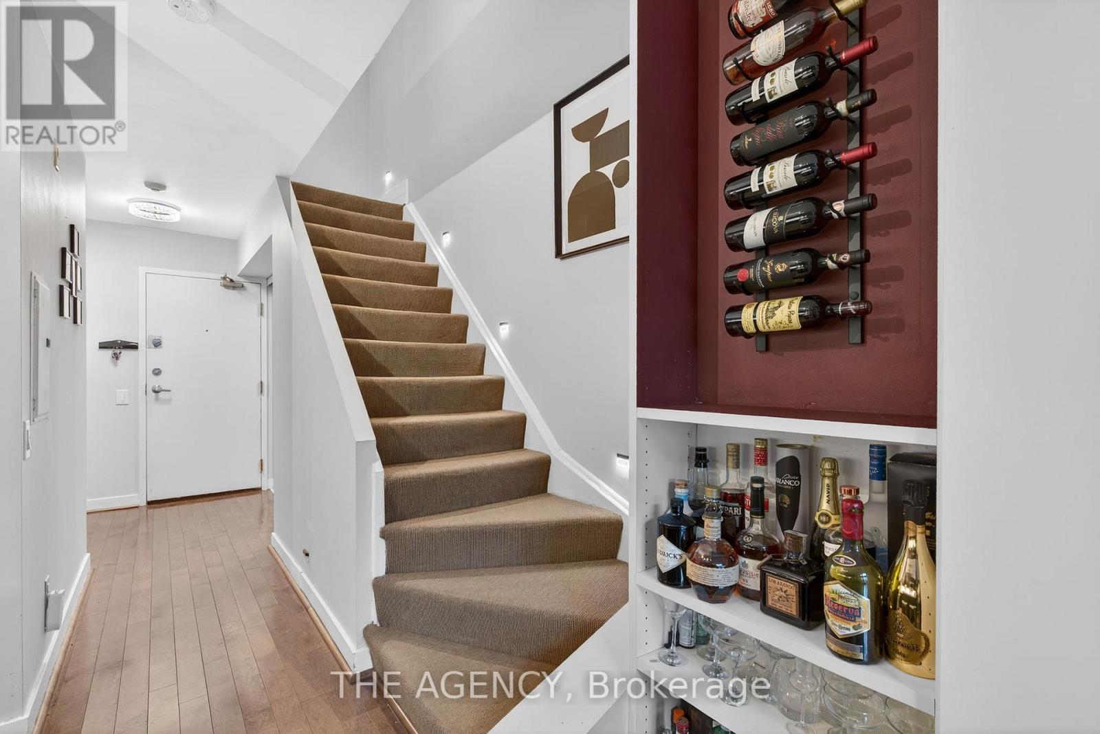 904 - 77 Lombard Street, Toronto, Ontario  M5C 3E1 - Photo 8 - C12690046