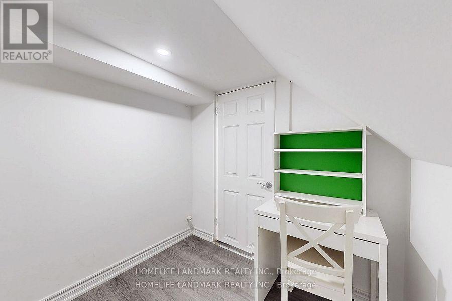 840 Davenport Road, Toronto, Ontario  M6G 2B6 - Photo 9 - C12690052