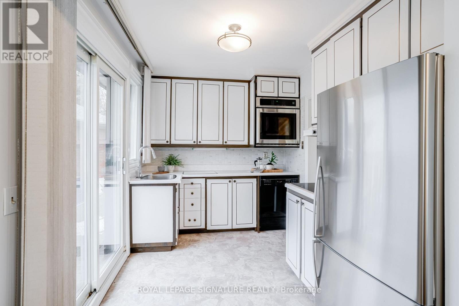 11 Mackinac Crescent, Toronto, Ontario  M1J 1P8 - Photo 18 - E12690026