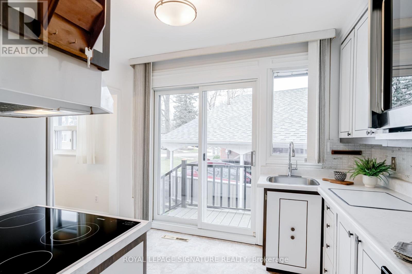 11 Mackinac Crescent, Toronto, Ontario  M1J 1P8 - Photo 19 - E12690026