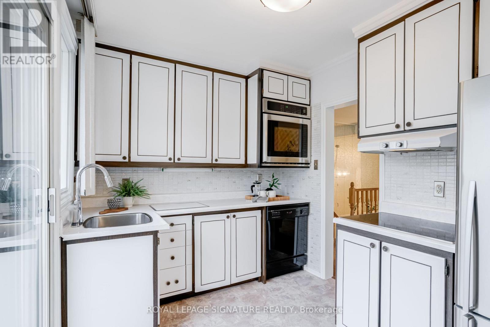 11 Mackinac Crescent, Toronto, Ontario  M1J 1P8 - Photo 21 - E12690026