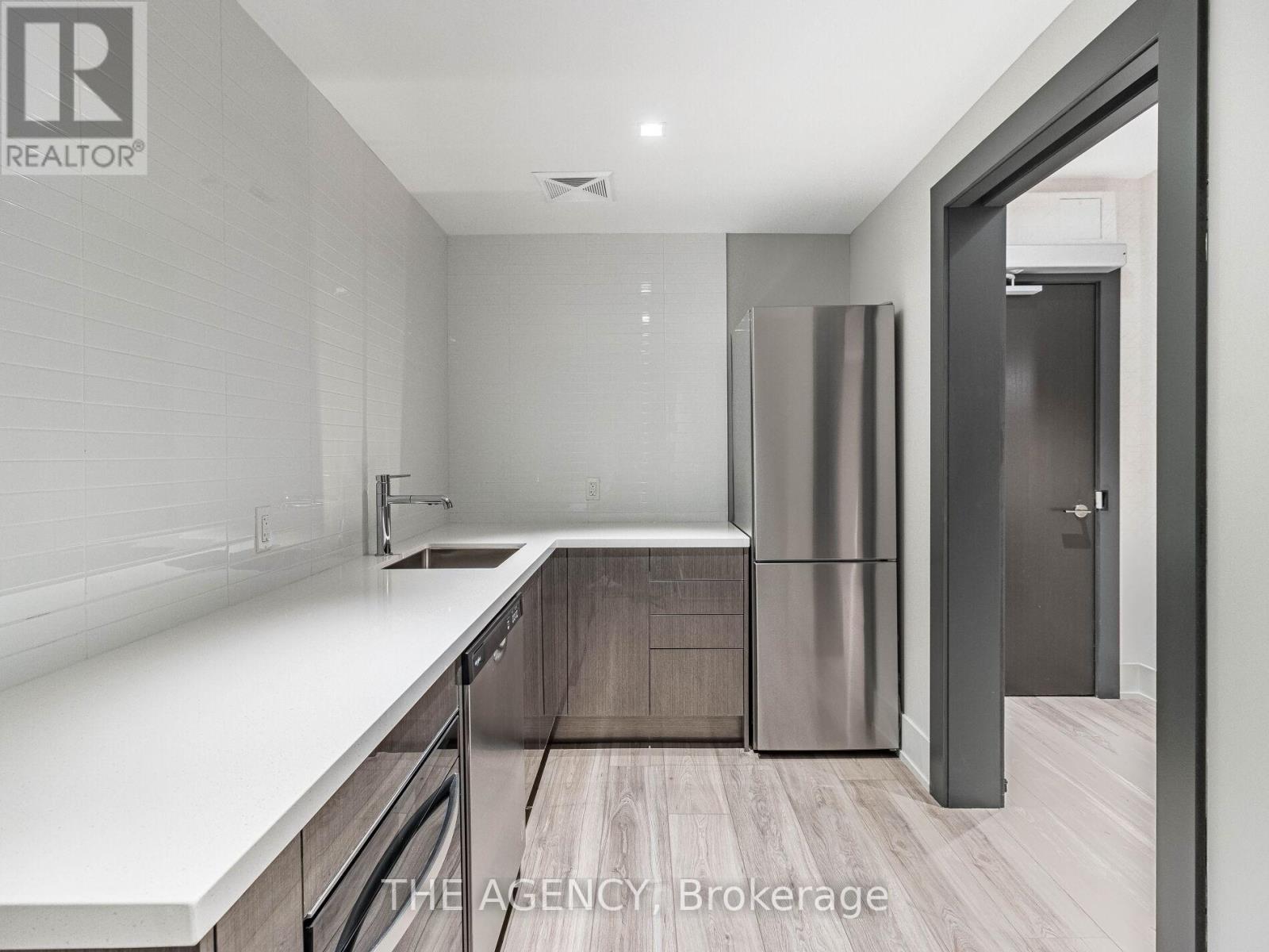 901 - 286 Main Street, Toronto, Ontario M4C 0B3 - Photo 32 - E12690036