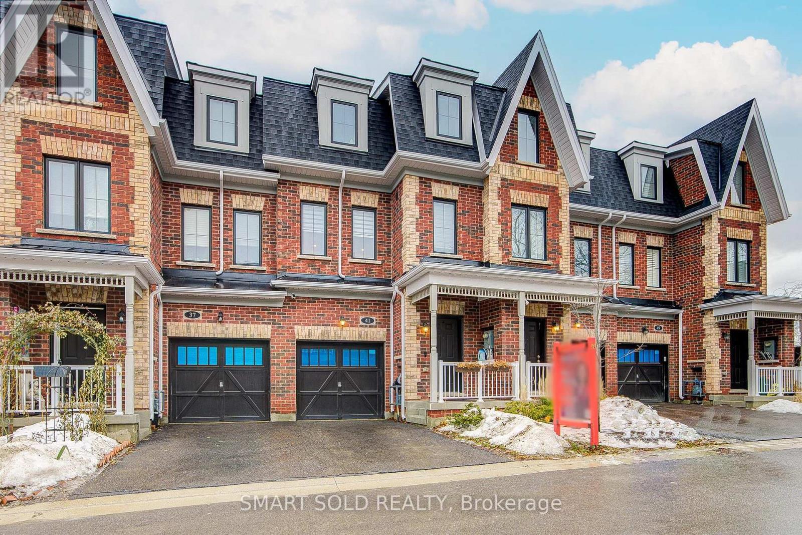 41 MCCONAGHY COURT, Vaughan, Ontario