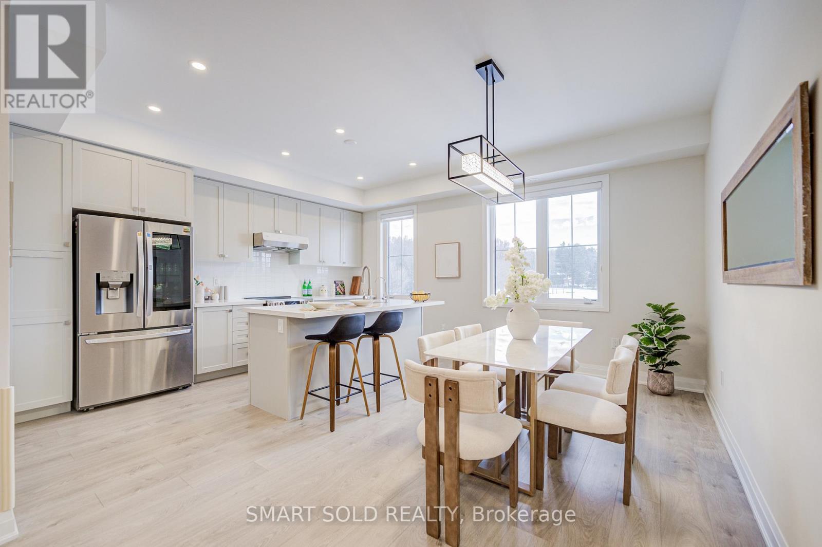 41 Mcconaghy Court, Vaughan, Ontario  L6A 5C1 - Photo 11 - N12690012