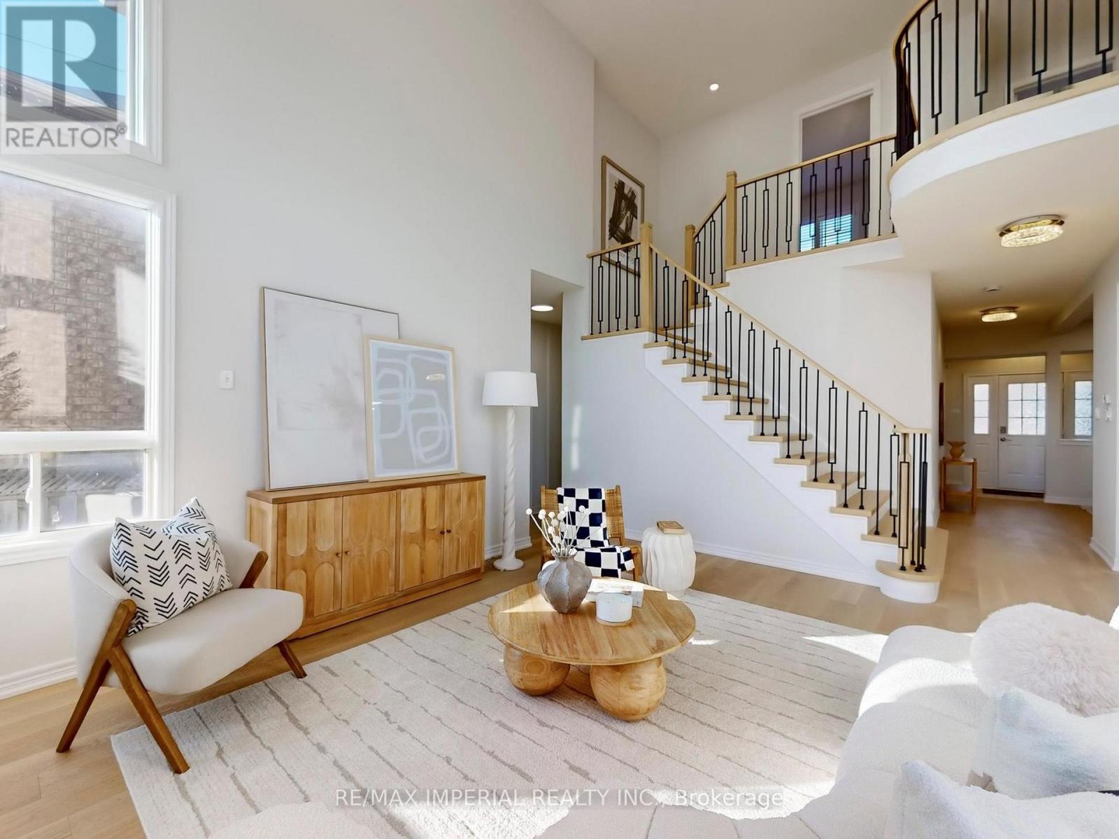 117 Montebello Avenue, Vaughan, Ontario  L4H 1T5 - Photo 8 - N12690020