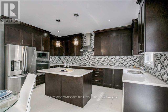 1129 Grainger Trail, Newmarket, Ontario  L3X 0G7 - Photo 4 - N12690022