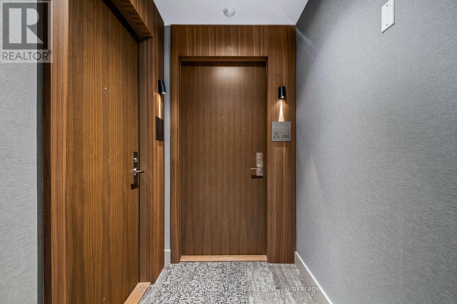 3709 E - 1926 Lake Shore Boulevard W, Toronto, Ontario  M6S 1A1 - Photo 12 - W12690040